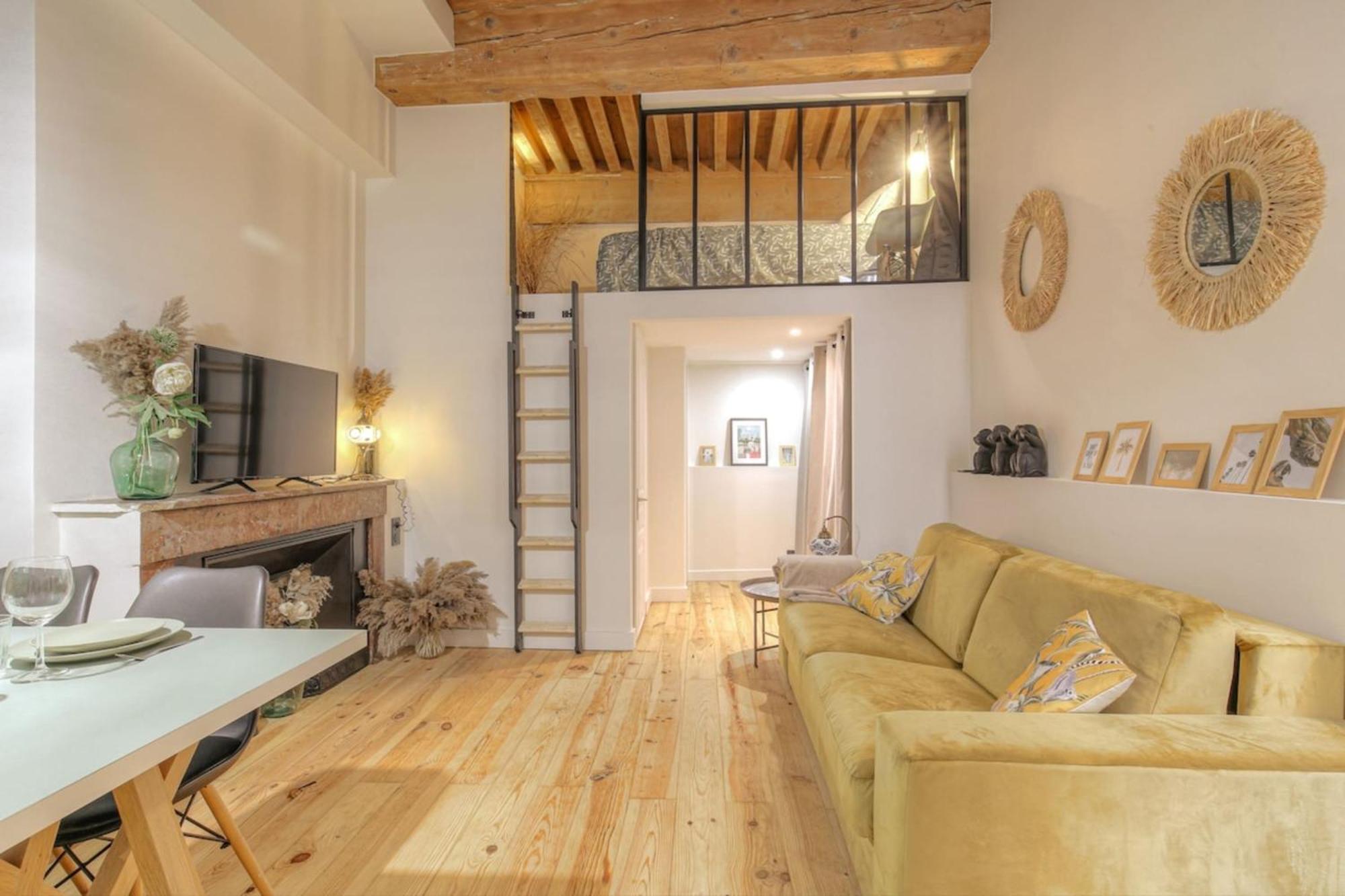 Apartamento Le Raffine Avec Caractere En Hypercentre Lyon Exterior foto